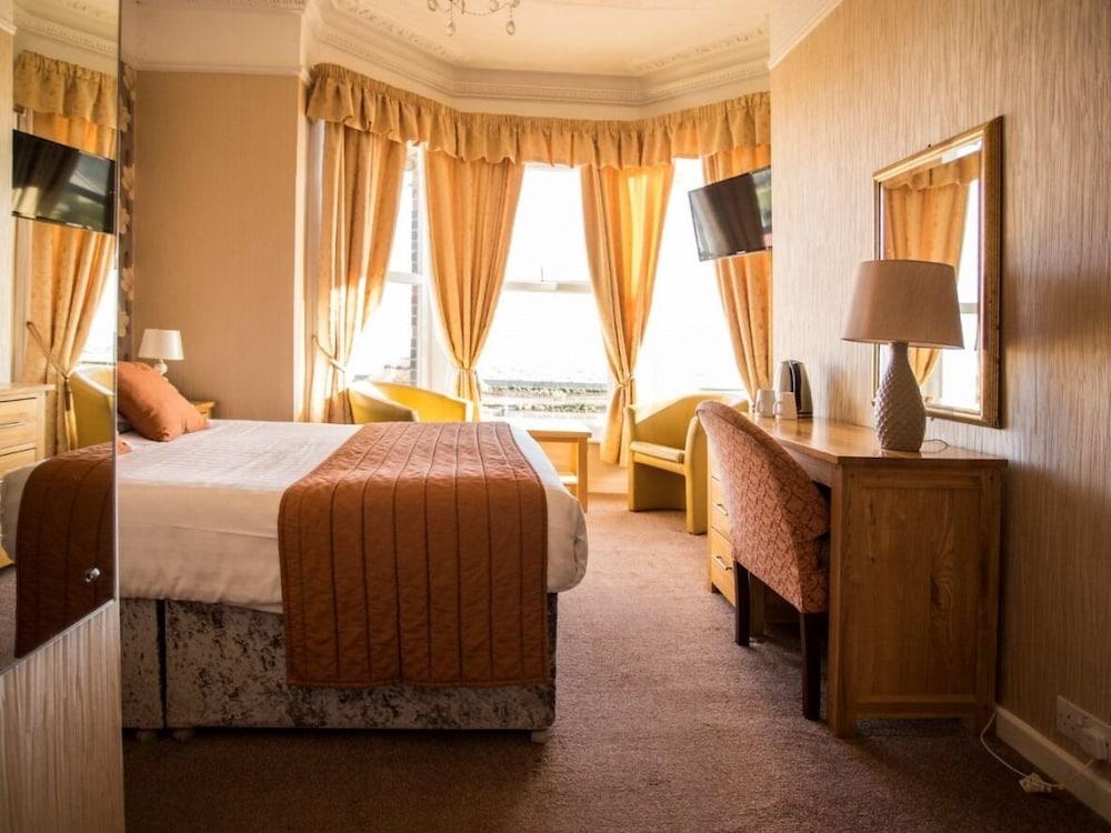 Furzedown Hotel 3*